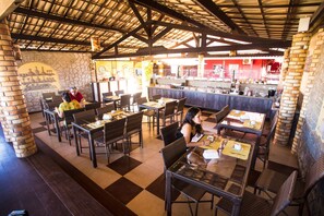 Free daily buffet breakfast  - Pousada Latitude (Aracati)