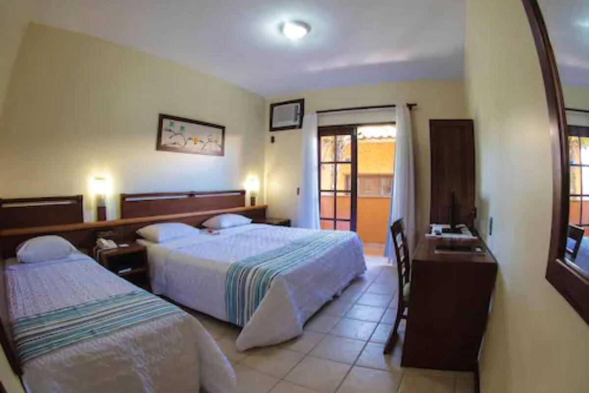 Minibar, desk, blackout curtains, free WiFi