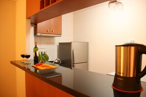 Fridge, microwave, dishwasher, coffee/tea maker - Mela Blu Apartments (SANTIAGO)