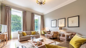 Apartment, 3 Bedrooms | Living room - Castle View Apartment at Castle Terrace (Edinburgh)