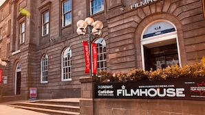 Theatre show - Castle View Apartment at Castle Terrace (Edinburgh)