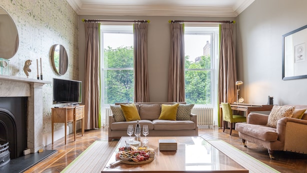 Apartment, 3 Bedrooms | Living room - Castle View Apartment at Castle Terrace (Edinburgh)