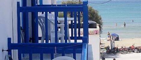 Habitación con 1 cama matrimonial o 2 individuales | Vista del balcón