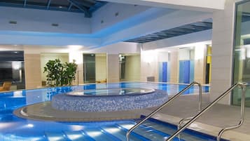 Indoor pool, outdoor pool, free cabanas, pool umbrellas