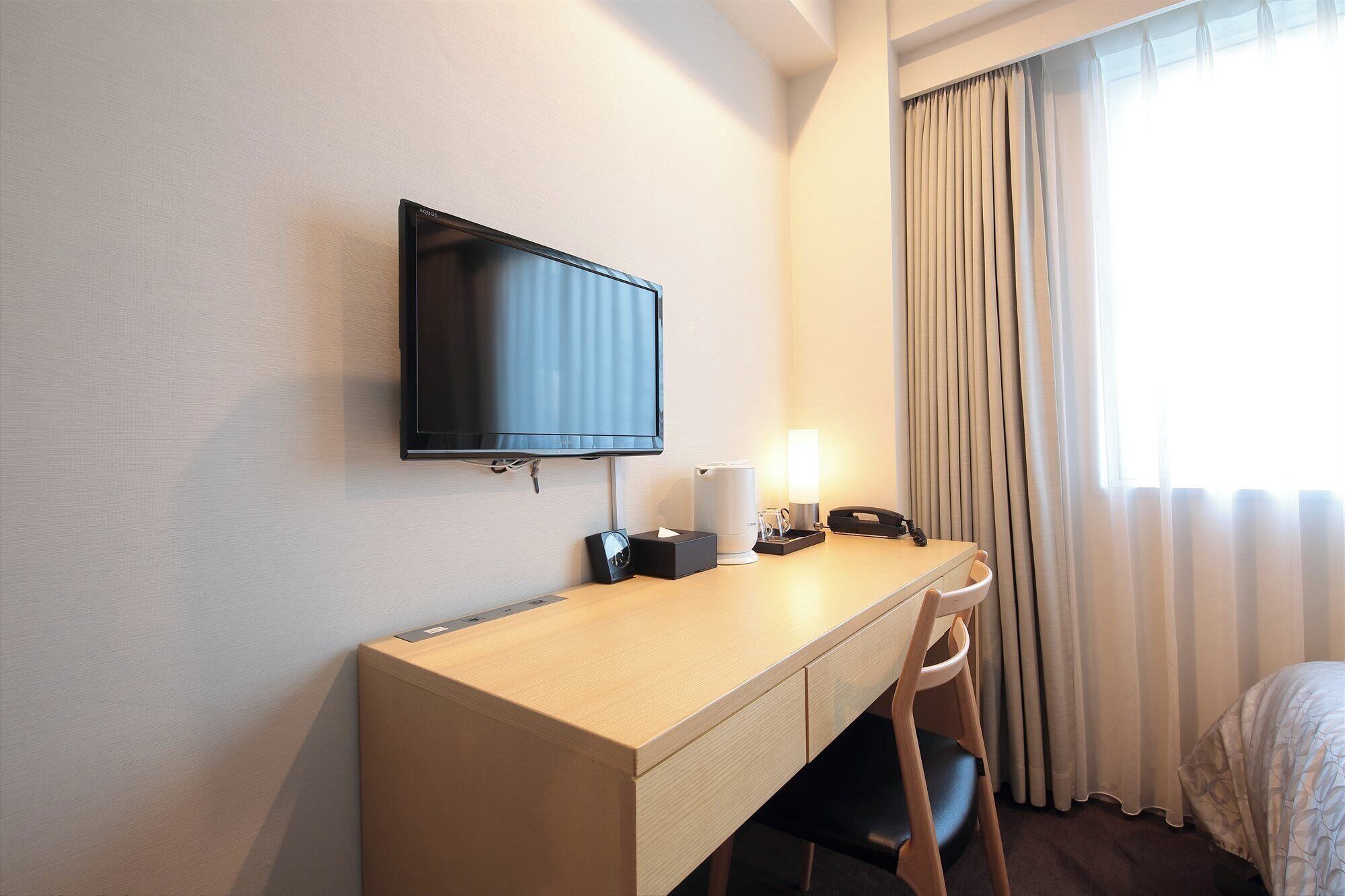 Photo - Asia Center of Japan Hotel