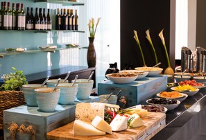 Buffet - Shizen Boutique Resort and Spa -  In Daniel Hotel (Herzliya)
