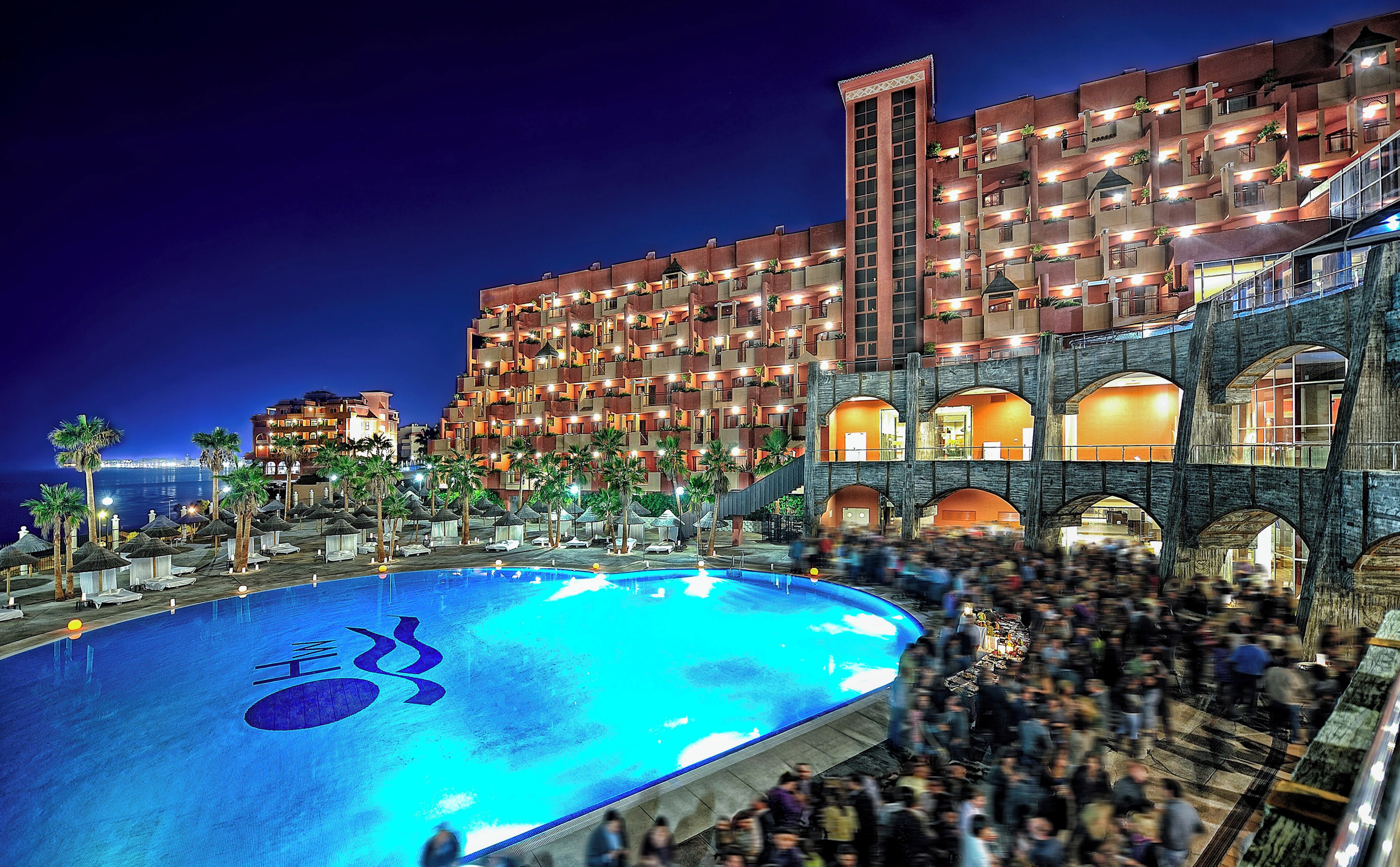 Indoor pool, outdoor pool, pool umbrellas, sun loungers