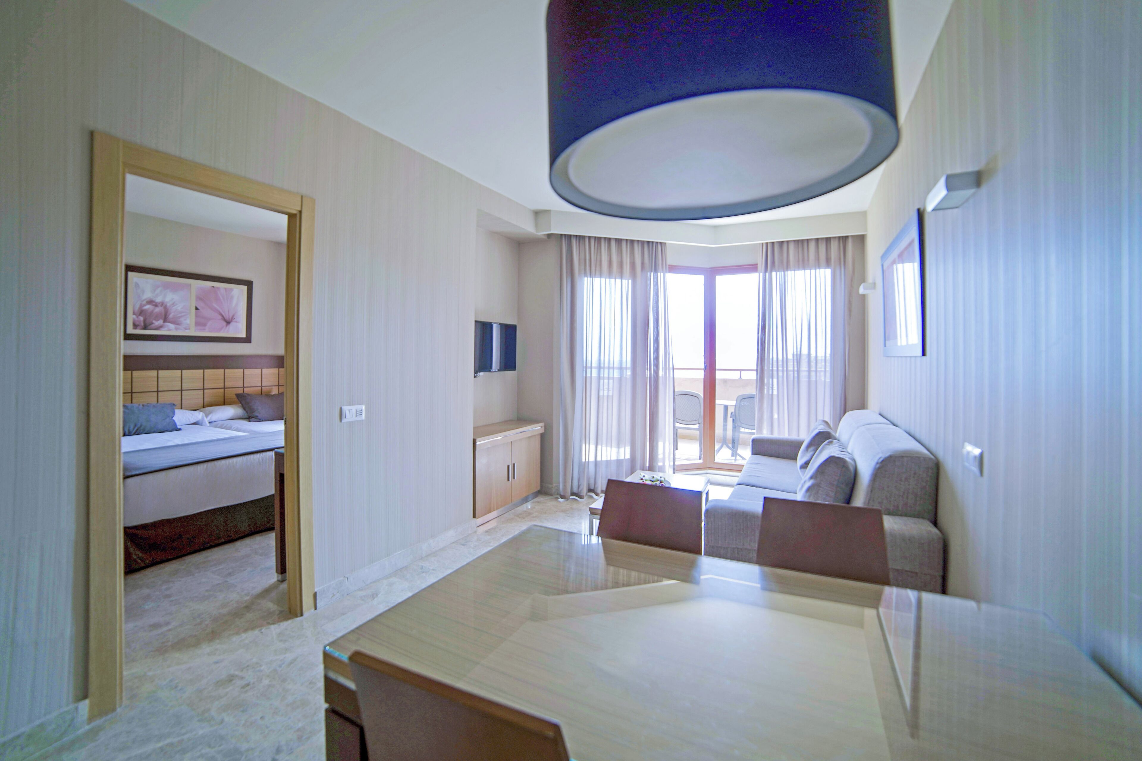 1 bedroom, minibar, in-room safe, blackout curtains