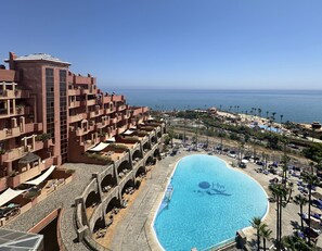 Junior Suite (Front Sea View)