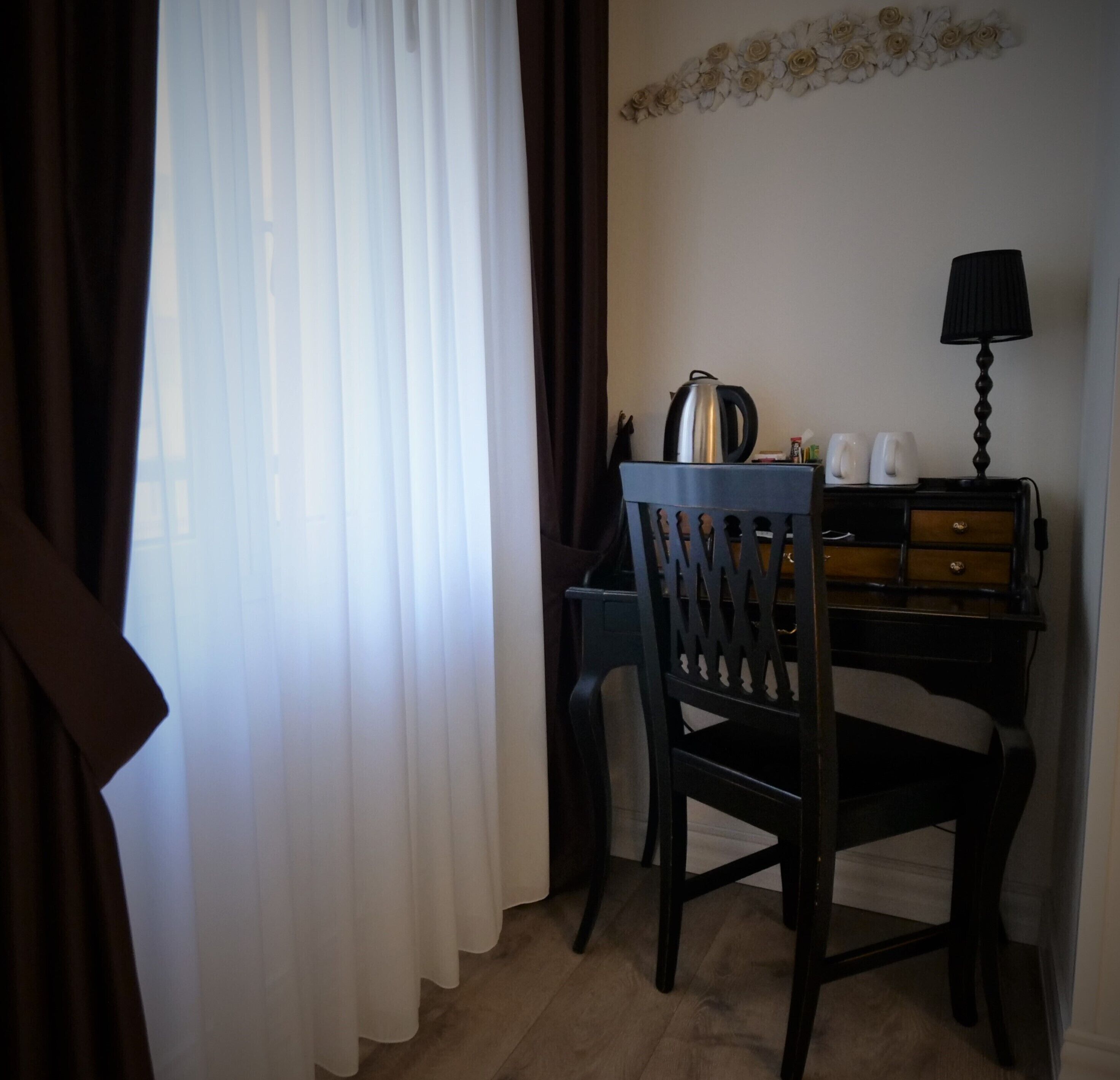 camera comfort, terrazza | 1 bedroom, in-room safe, desk, laptop workspace