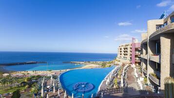 Vue depuis lâhĂ©bergement