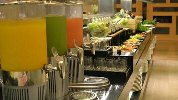 Morgenmadsbuffet hver dag (125 AED pr. person)