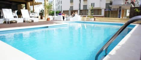 Outdoor pool, pool loungers