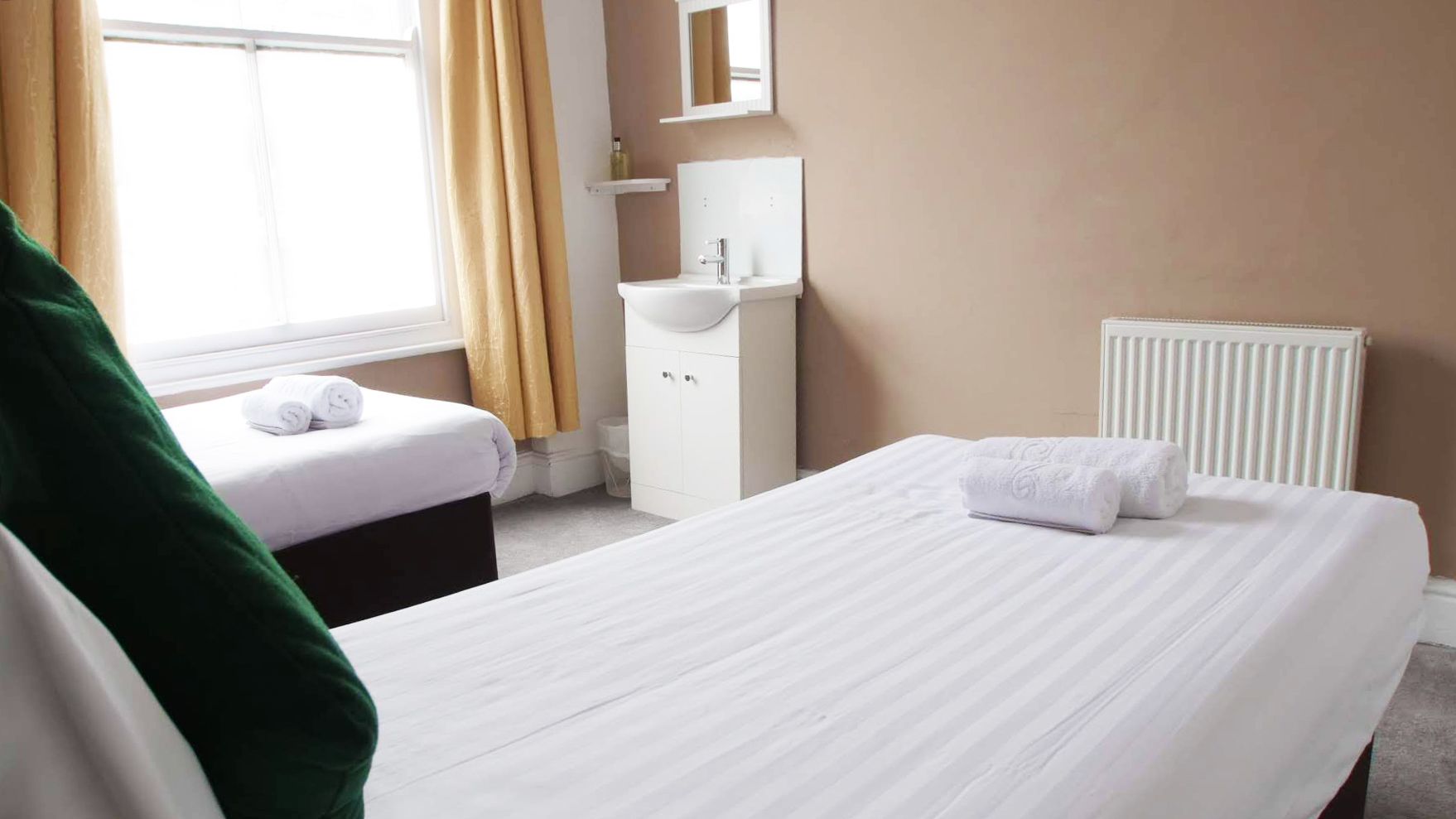 Foto - The Broadway Hotel