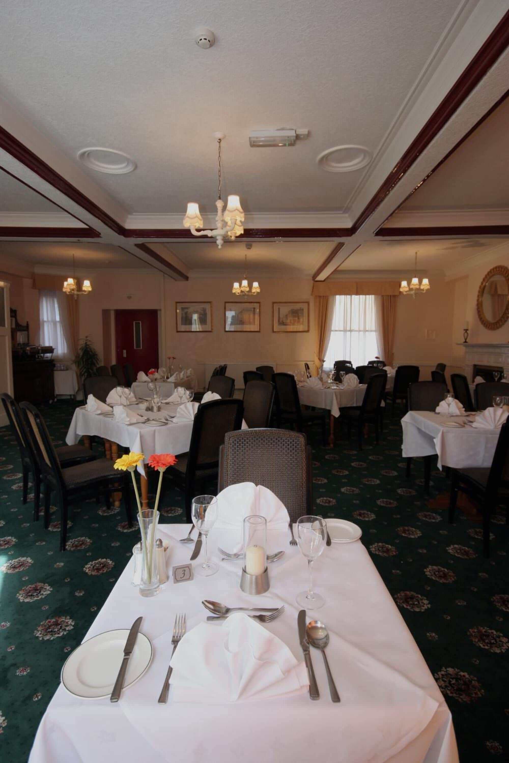 Foto - The Broadway Hotel