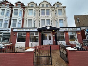 Entrée de l’hébergement