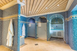 桑拿、热水浴缸、湿蒸房、身体护理、泥浴、水疗法