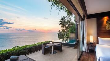 Egyptian cotton sheets, premium bedding, down duvets, pillow-top beds