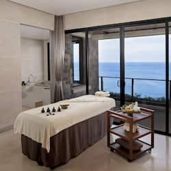 Couples treatment room(s), hot tub, steam room, body treatments