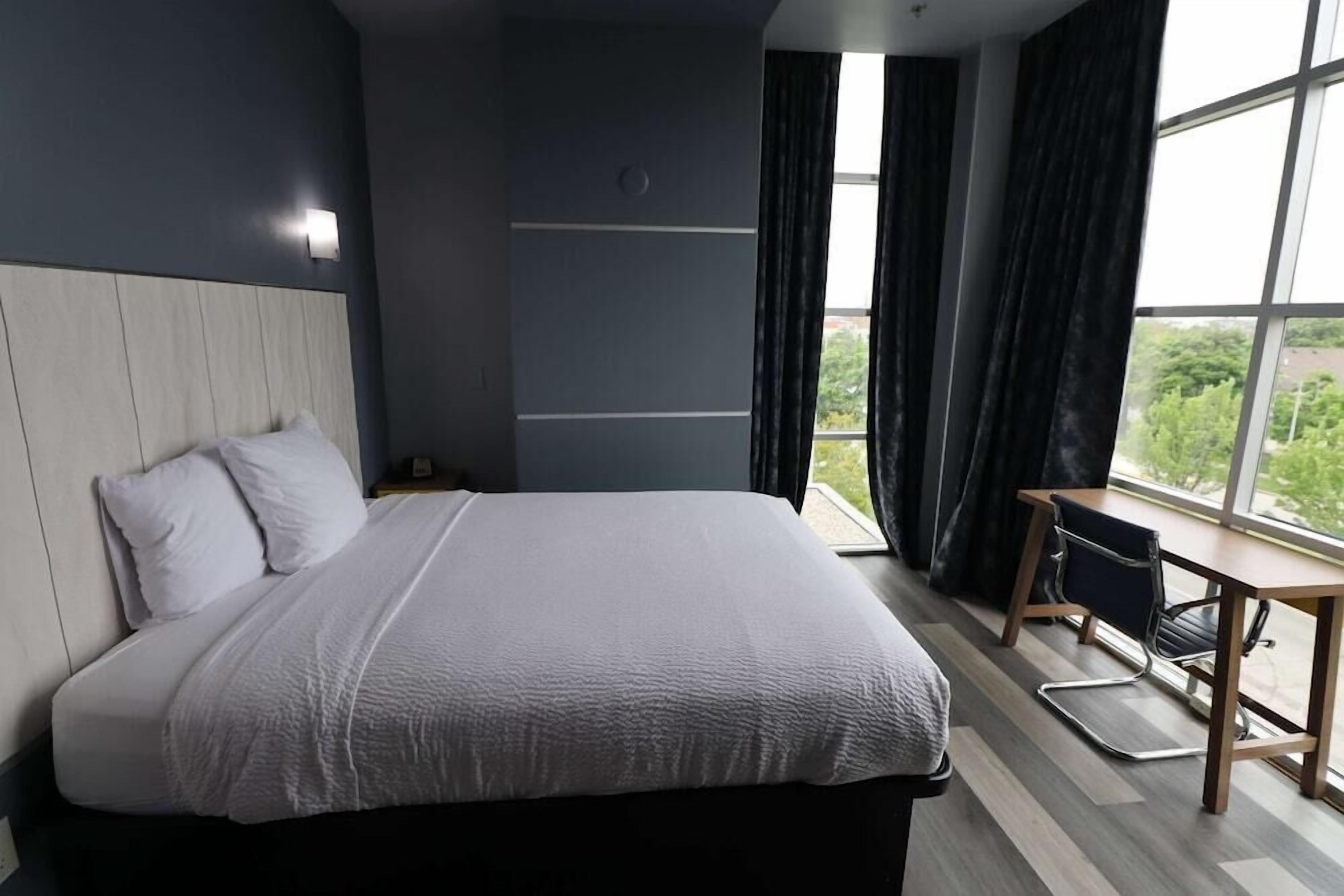 In-room safe, desk, iron/ironing board, free cots/infant beds
