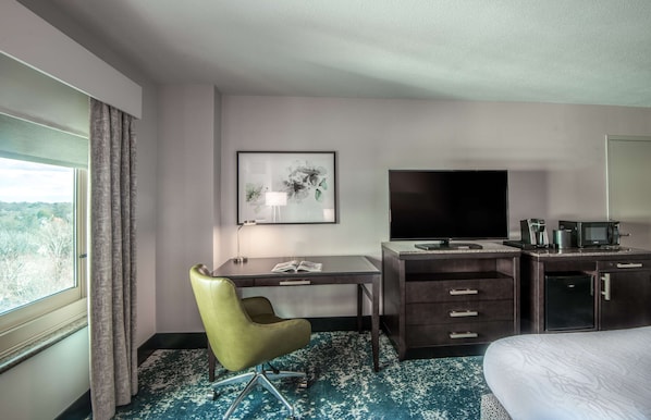 In-room safe, iron/ironing board, free cribs/infant beds