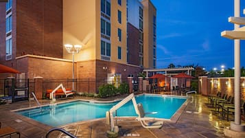 Outdoor pool, sun loungers