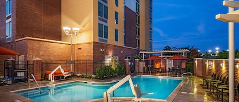 Outdoor pool, sun loungers