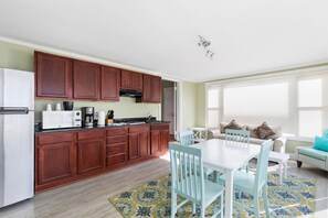 Triple Room | Private kitchenette
