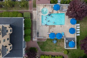 Seasonal outdoor pool