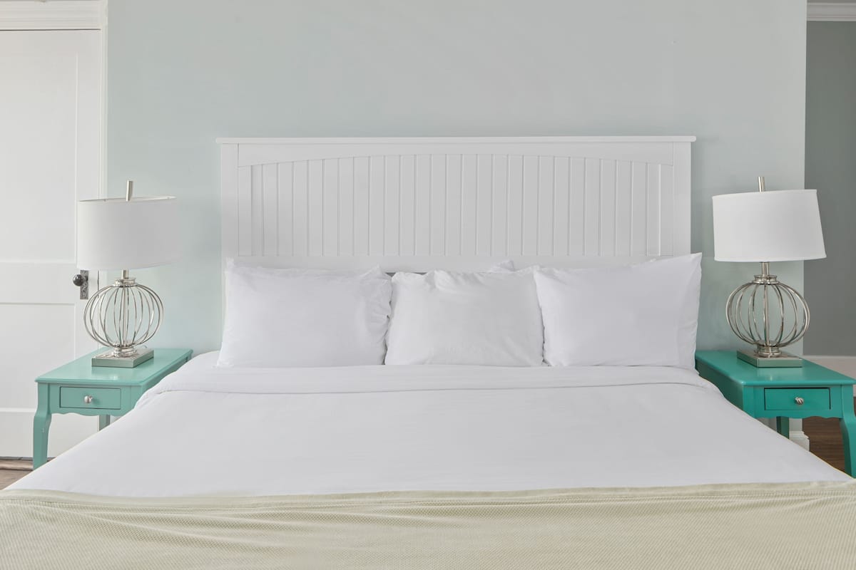 Guest House 503 | Free WiFi, bed sheets, wheelchair access