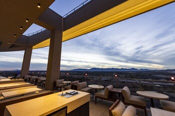 3 restaurants, breakfast served at Gila River Resorts & Casinos – Wild Horse Pass