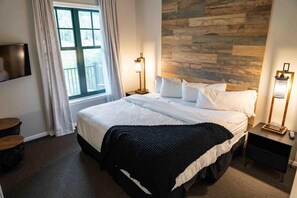 Premium Suite, 2 Bedrooms, Kitchen | Premium bedding, desk, free WiFi, bed sheets