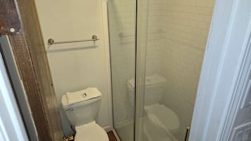 Deluxe Double Room Single Use | Bathroom