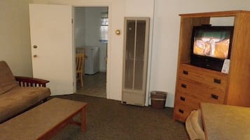 Desk, cribs (surcharge), WiFi (free)