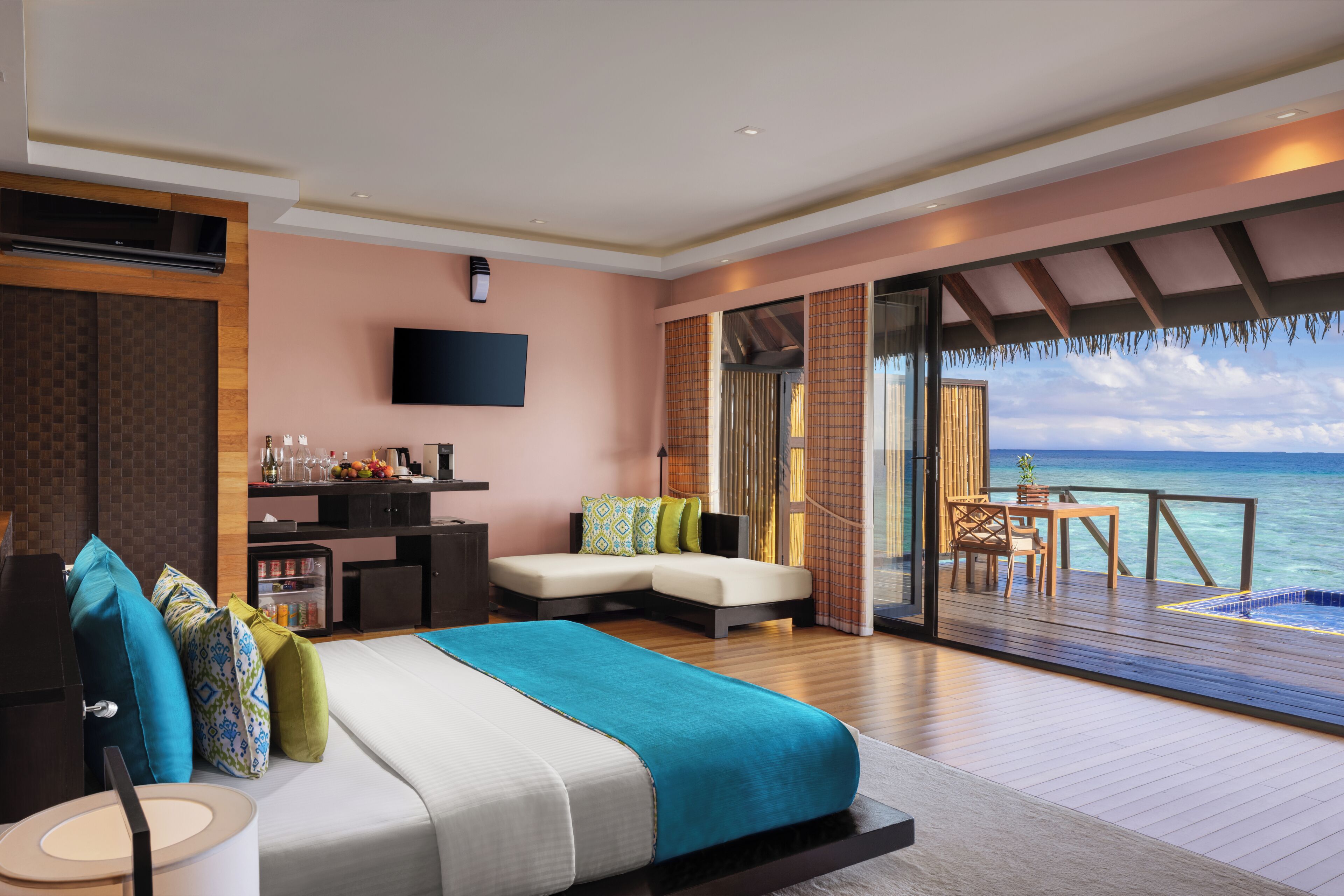 Villa, Whirlpool (Sunrise Water, Private Pool)