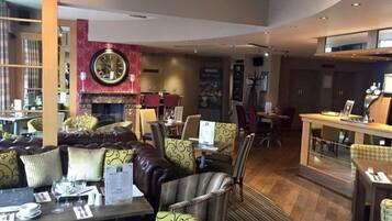 Se sirven desayunos, almuerzos y cenas