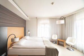 华丽双人房 | 防过敏的被褥、办公桌、熨斗/熨板、免费婴儿床