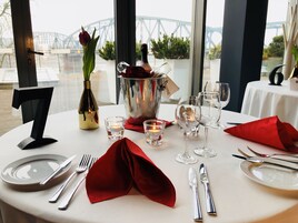 Se sirven desayunos, almuerzos y cenas