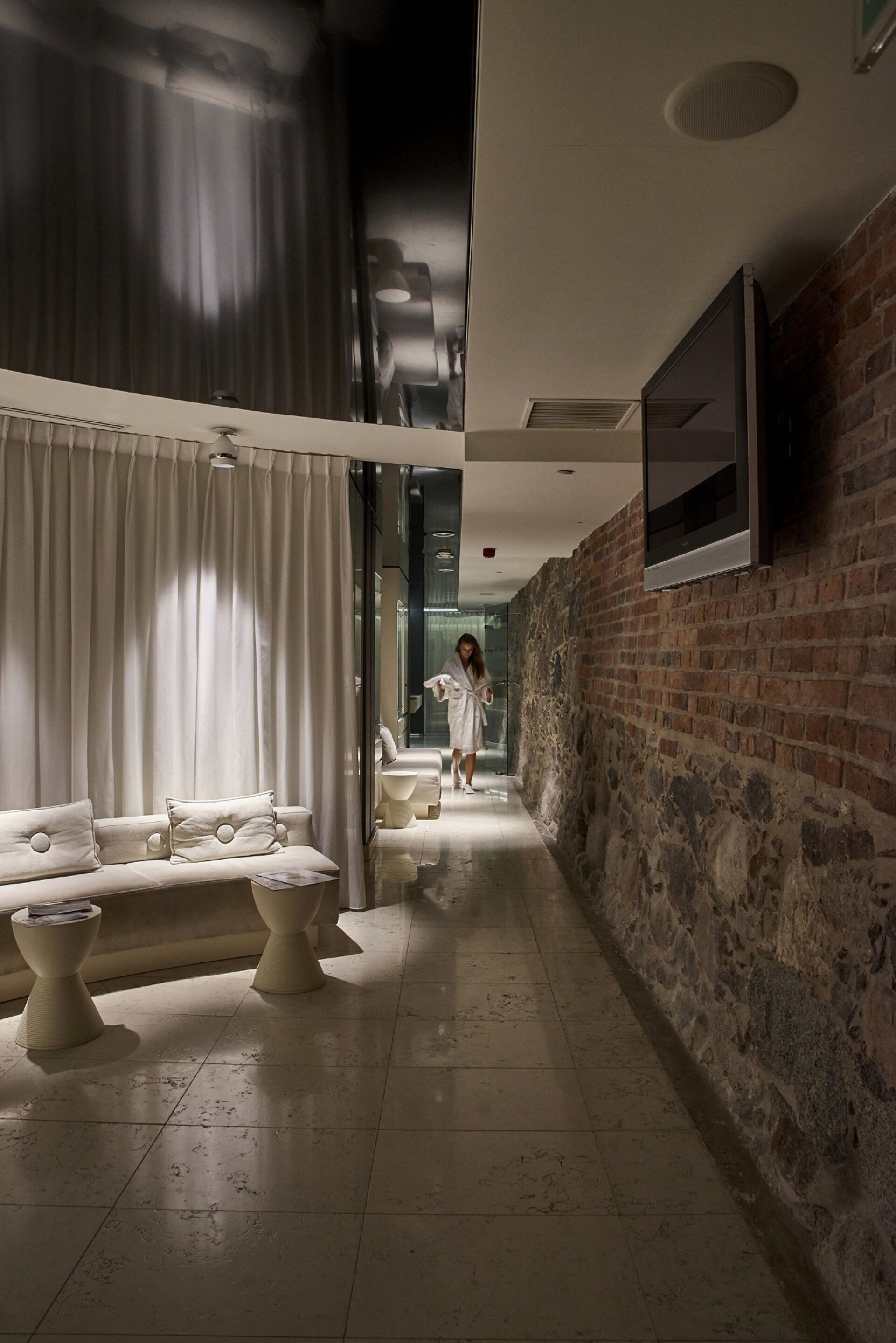 couples treatment room(s), steam room, body treatments, body scrubs