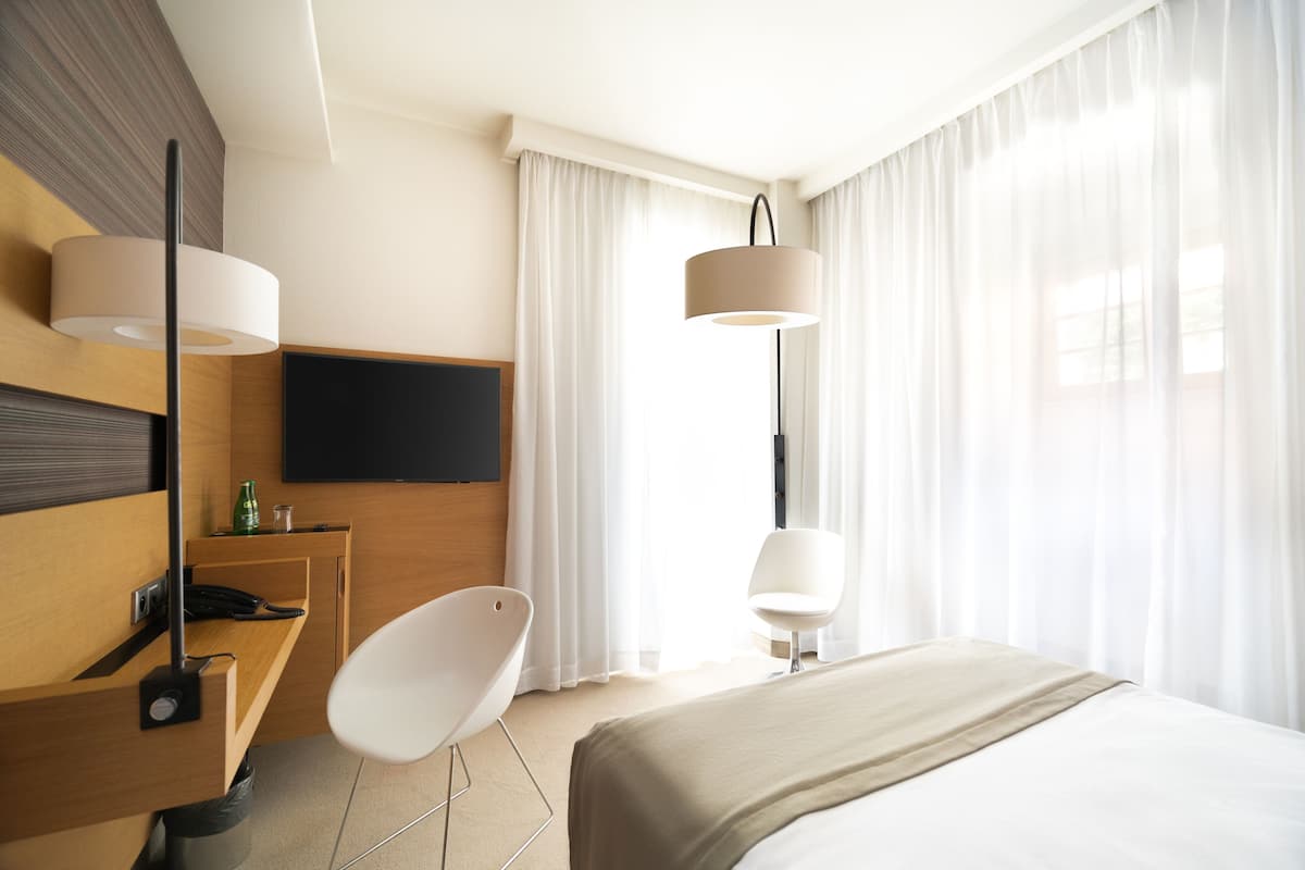 Comfort Single Room | 1 bedroom, hypo-allergenic bedding, desk, iron/ironing board