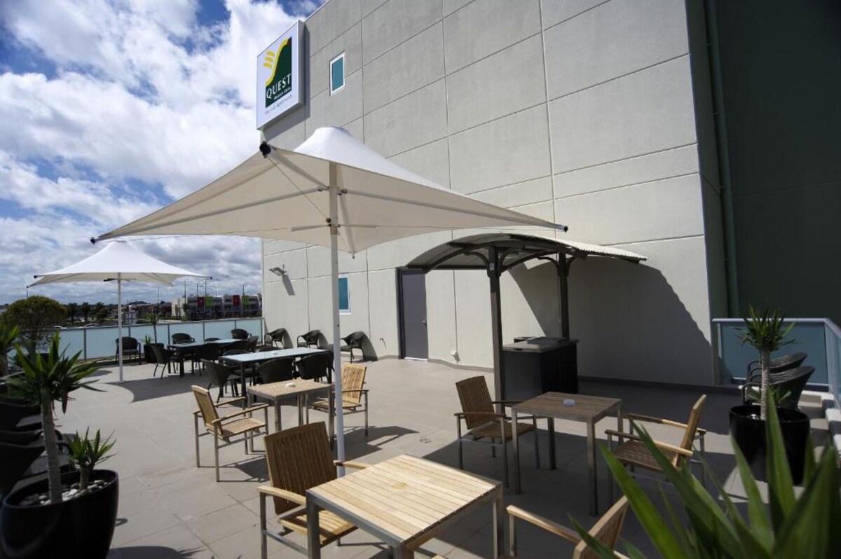 Quest Mawson Lakes