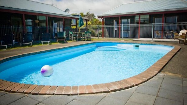 Unclassified image, 1 of 22, button - Asure Kapiti Court Motel (Paraparaumu)