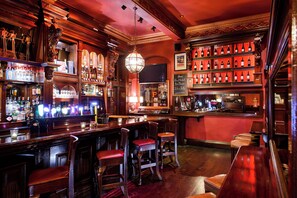 Unclassified image, 4 of 26, button - Kilkenny Hibernian Hotel (Kilkenny)