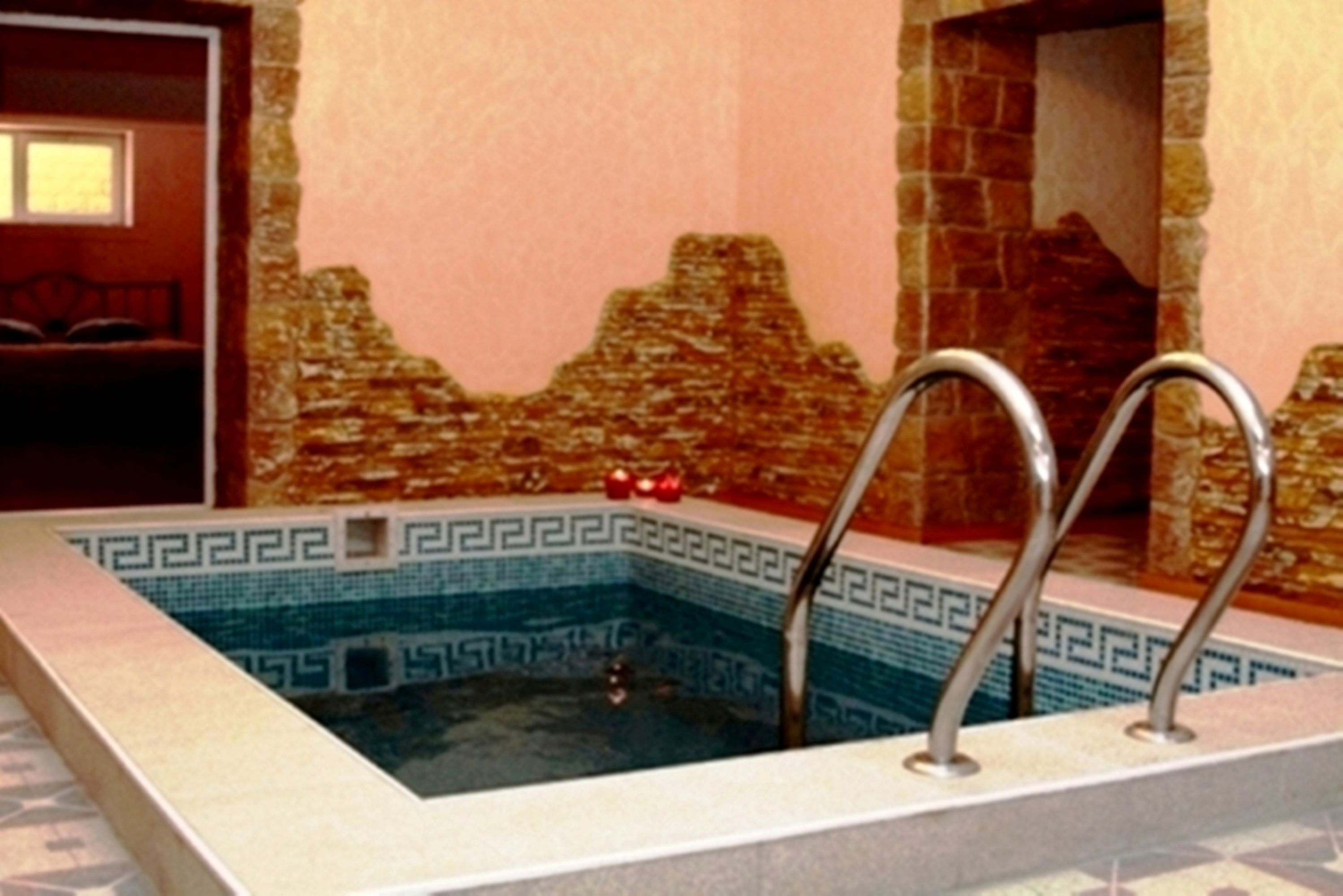 室內 SPA 浴池