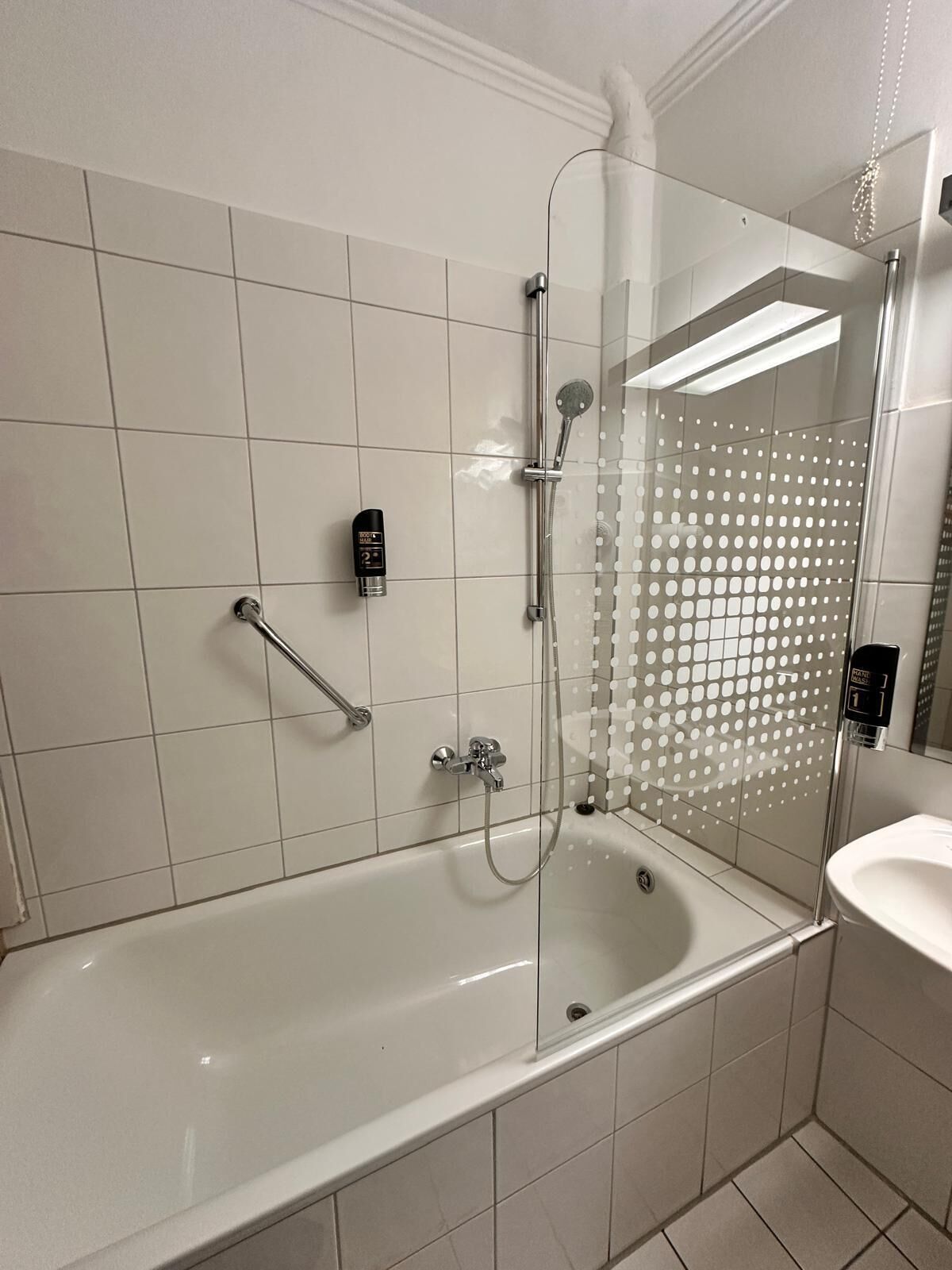 Comfort Double or Twin Room, Balcony | Bathroom | Hair dryer, towels