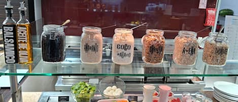 Daily buffet breakfast for a fee