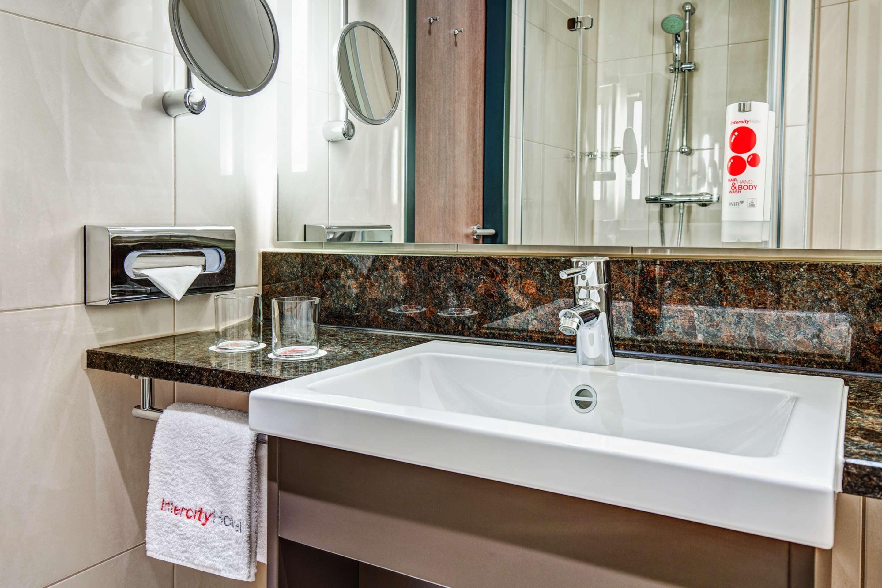 in-room safe, desk, laptop workspace, blackout curtains