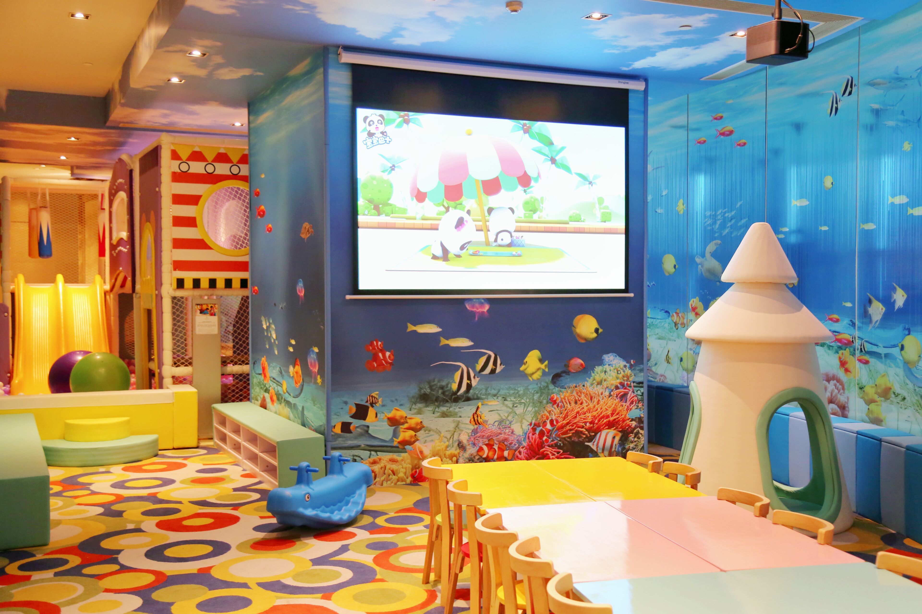 children’s play area – indoor