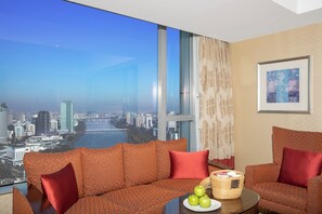 Luxe beddengoed, donsdekens, Tempur Pedic-bedden, een minibar