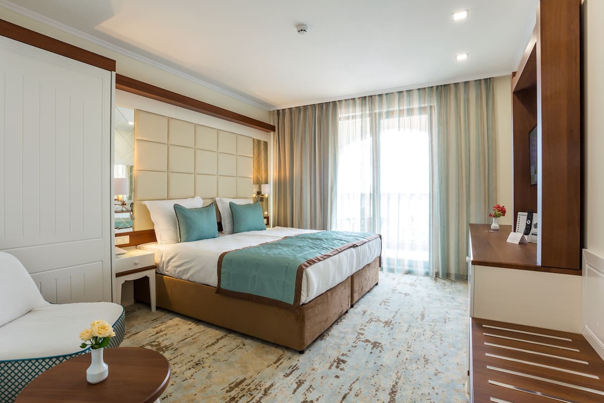 1 bedroom, minibar, in-room safe, desk